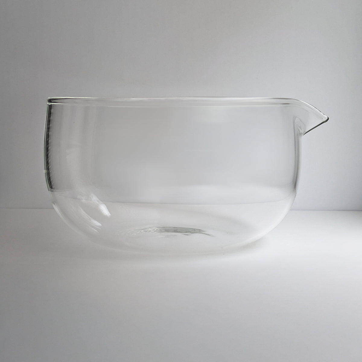 Glasschale mit Ausguss – ca. 550 ml
