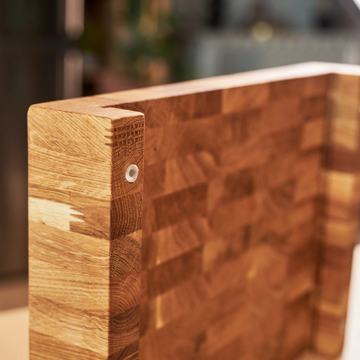 Stirnholz-Schneidebrett mit Auffangschale – 40 × 30 × 6 cm